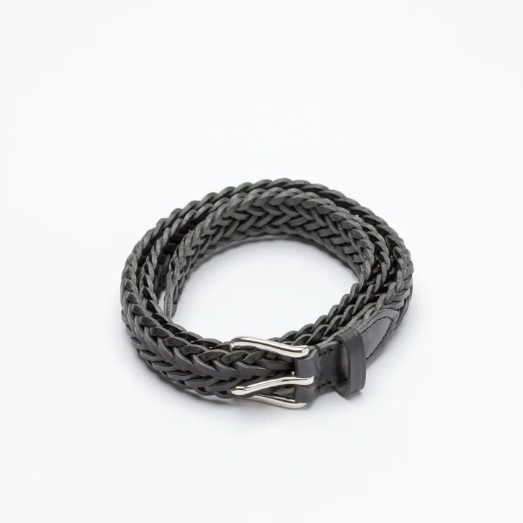 Lightweight Herringbone Belt in Veg Leather in Black
