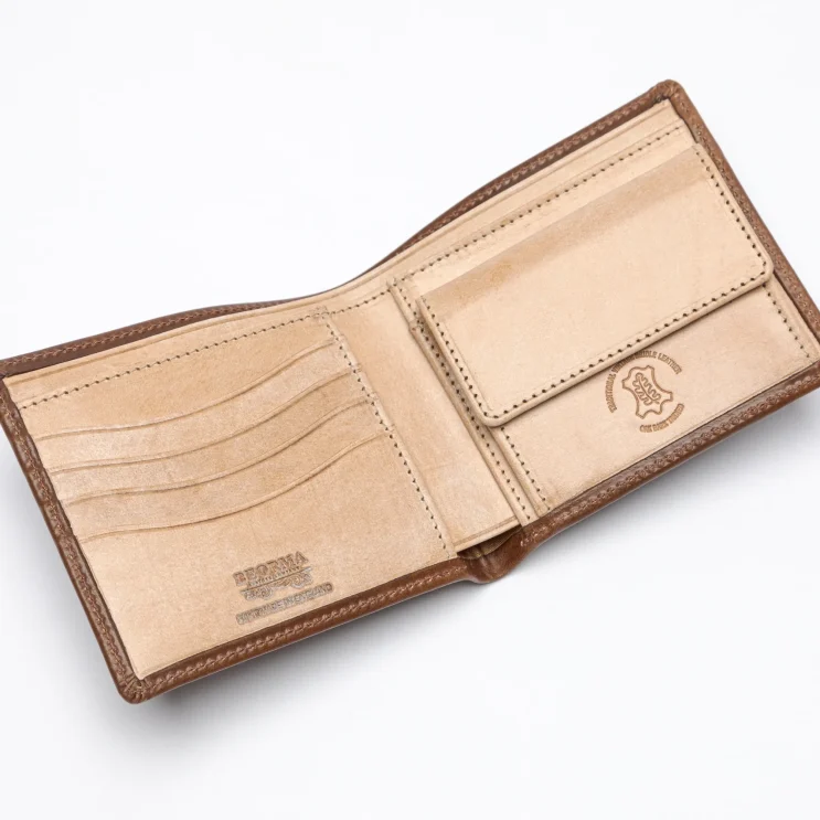 The Clarence Bi-Fold Waller in Vintage Conker/Natural open