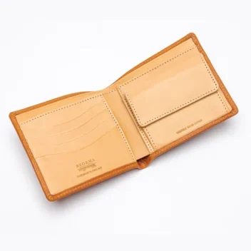 An open view of The Clarence Bi-Fold Leather Wallet in Badalassi - Nofin Olmo/Bone