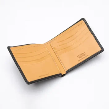An open view of The Regent Bi-Fold Leather Wallet in Badalassi - Nofin Nero/Bone