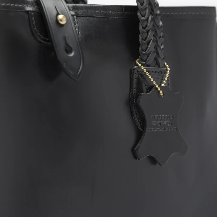 The Bodleian Tote Bag in Bridle Black Detail